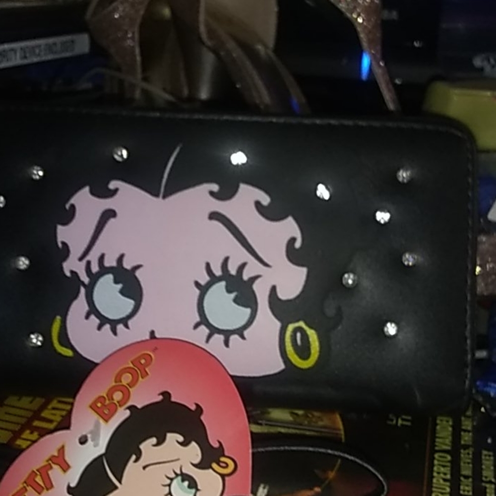 Betty Boop wallet new with tags!